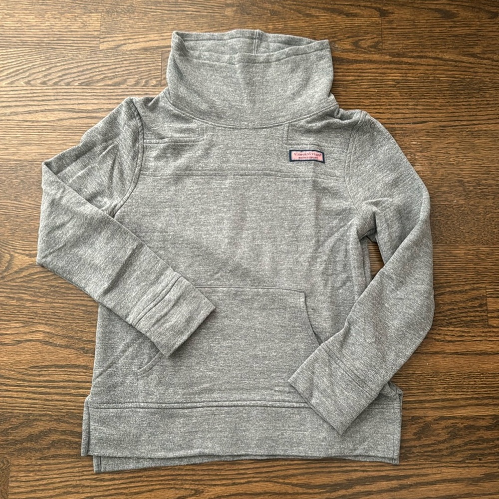 Vineyard Vines girls shirt